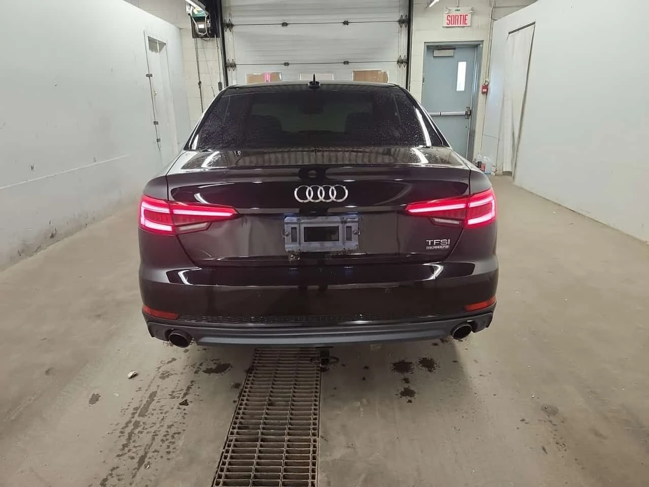 Audi A4 S LINE/TECHNIK /CARFAX/�������/�����/������� | Mobile.bg � ����������� 17