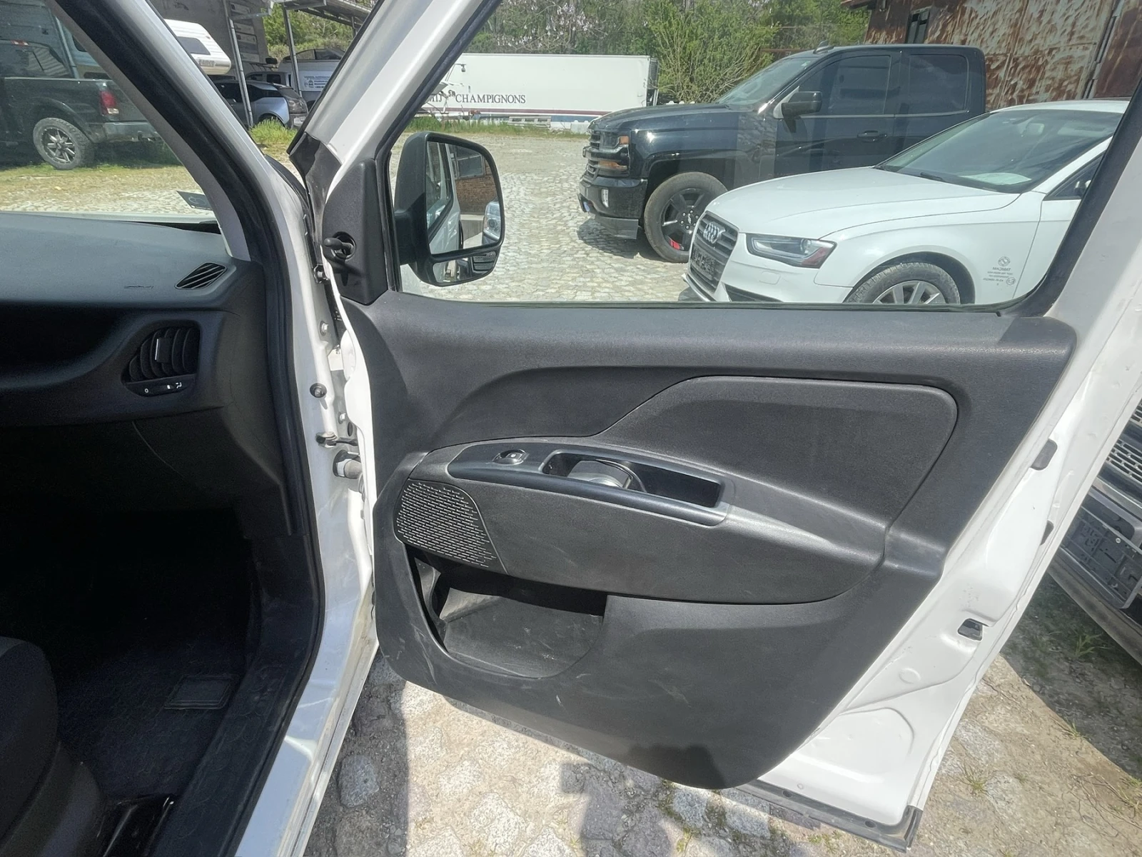 Fiat Doblo maxi professional 120 multijet, снимка 13 - Автомобили и джипове - 54358133