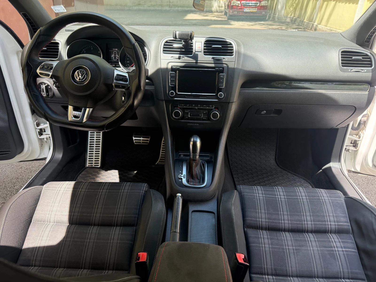 VW Golf GTD - DSG - 170к.с. Автоматик, снимка 9 - Автомобили и джипове - 54492410