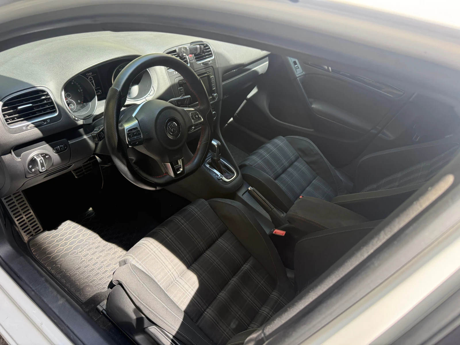 VW Golf GTD - DSG - 170к.с. Автоматик, снимка 13 - Автомобили и джипове - 54492410