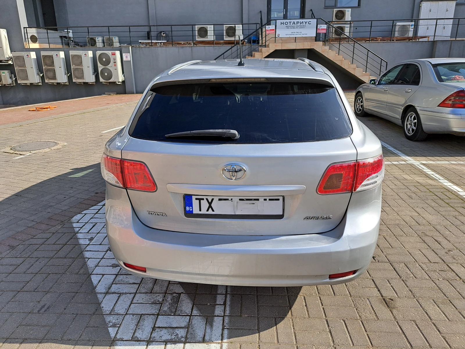 Toyota Avensis D4D, снимка 4 - Автомобили и джипове - 54710197