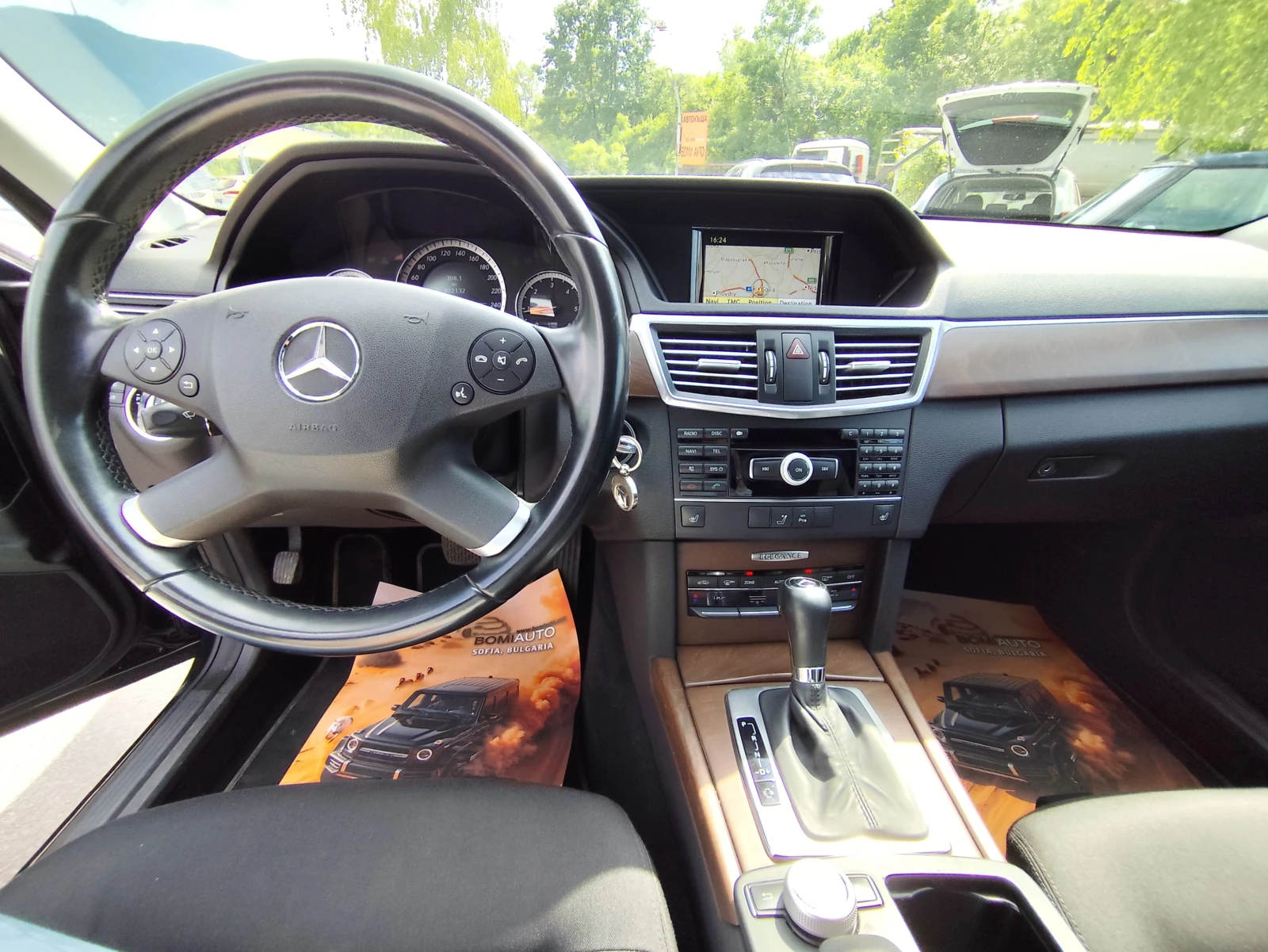 Mercedes-Benz E 220 2.2CDi* АВТОМТИК* ШИБЕДАХ* EURO 5A* , снимка 8 - Автомобили и джипове - 54792573