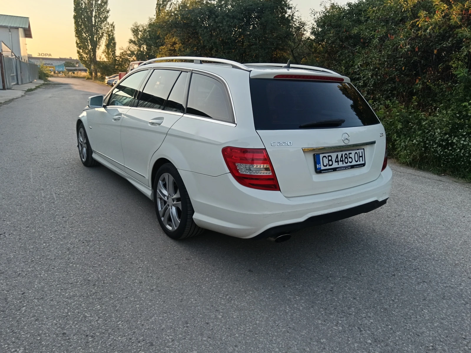 Mercedes-Benz C 220 CDI-AMG optic-Avandgarde, снимка 7 - Автомобили и джипове - 55192424
