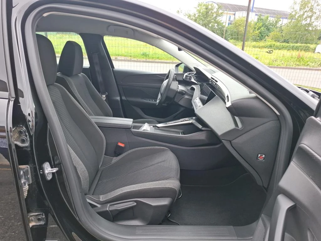 Peugeot 308 1.5 Active Pack, снимка 5 - Автомобили и джипове - 55540248
