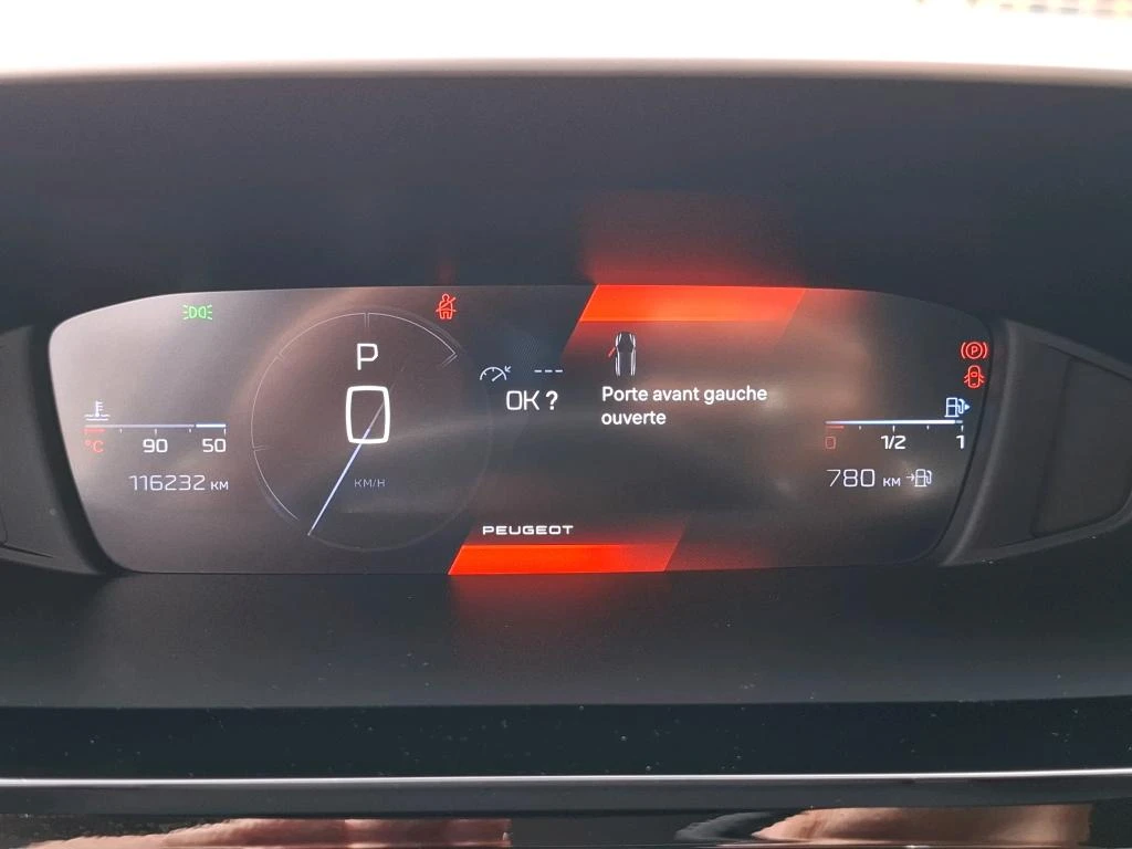 Peugeot 308 1.5 Active Pack, снимка 10 - Автомобили и джипове - 55540248