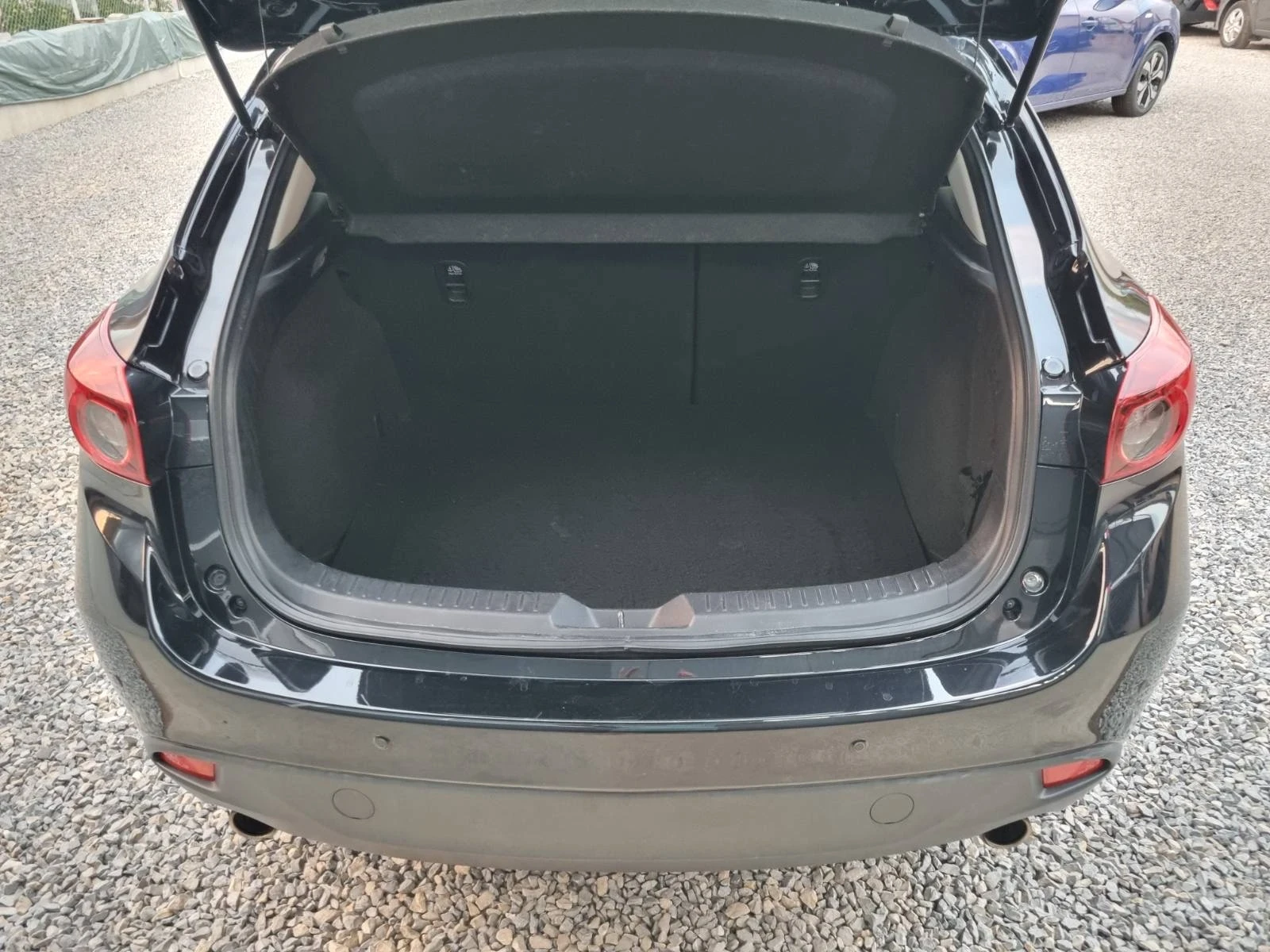 Mazda 3 2.0i Бензин ШВЕЙЦАРИЯ, снимка 6 - Автомобили и джипове - 55600620