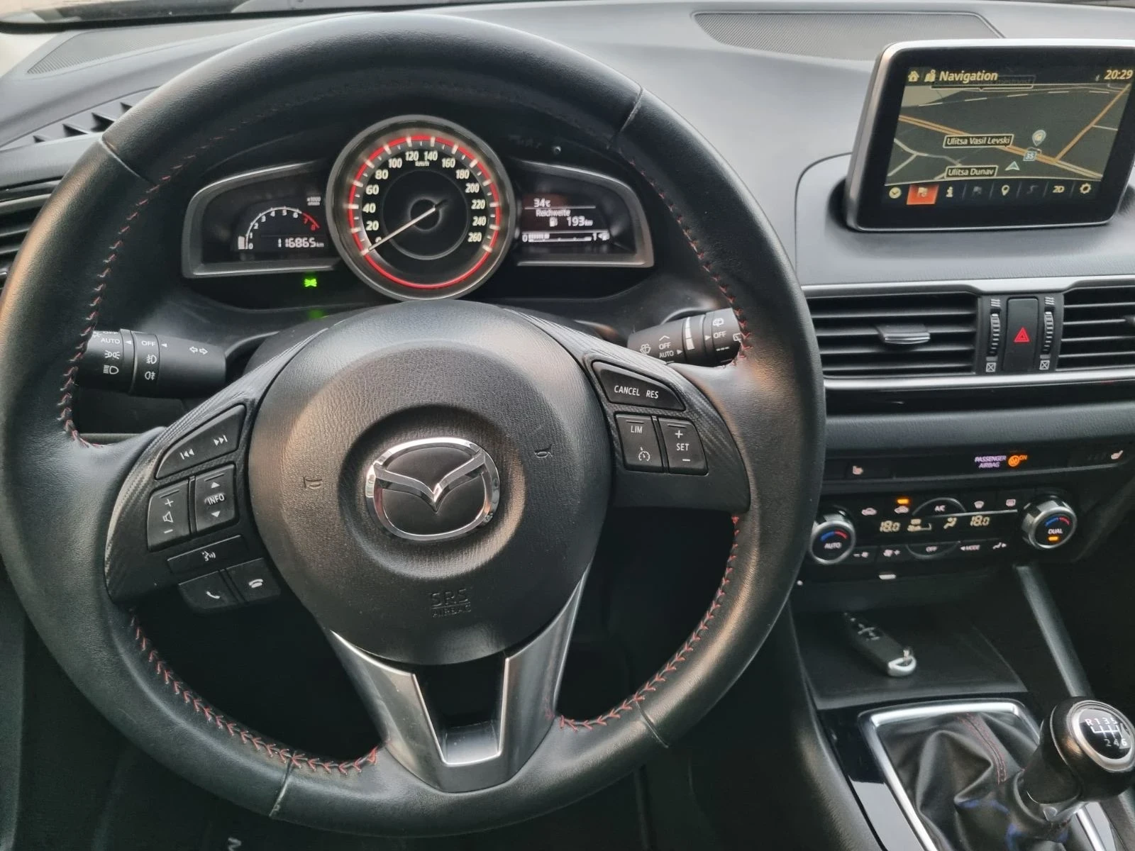 Mazda 3 2.0i Бензин ШВЕЙЦАРИЯ, снимка 10 - Автомобили и джипове - 55600620