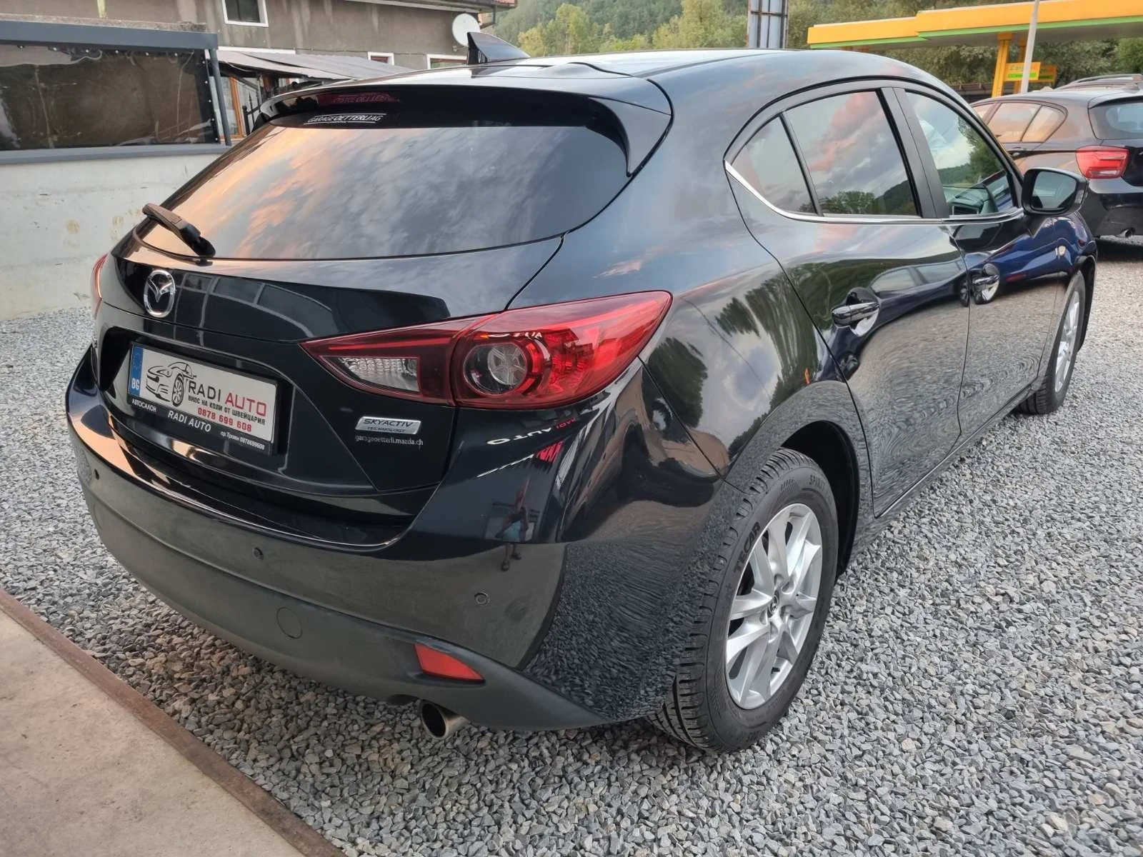 Mazda 3 2.0i Бензин ШВЕЙЦАРИЯ, снимка 3 - Автомобили и джипове - 55600620