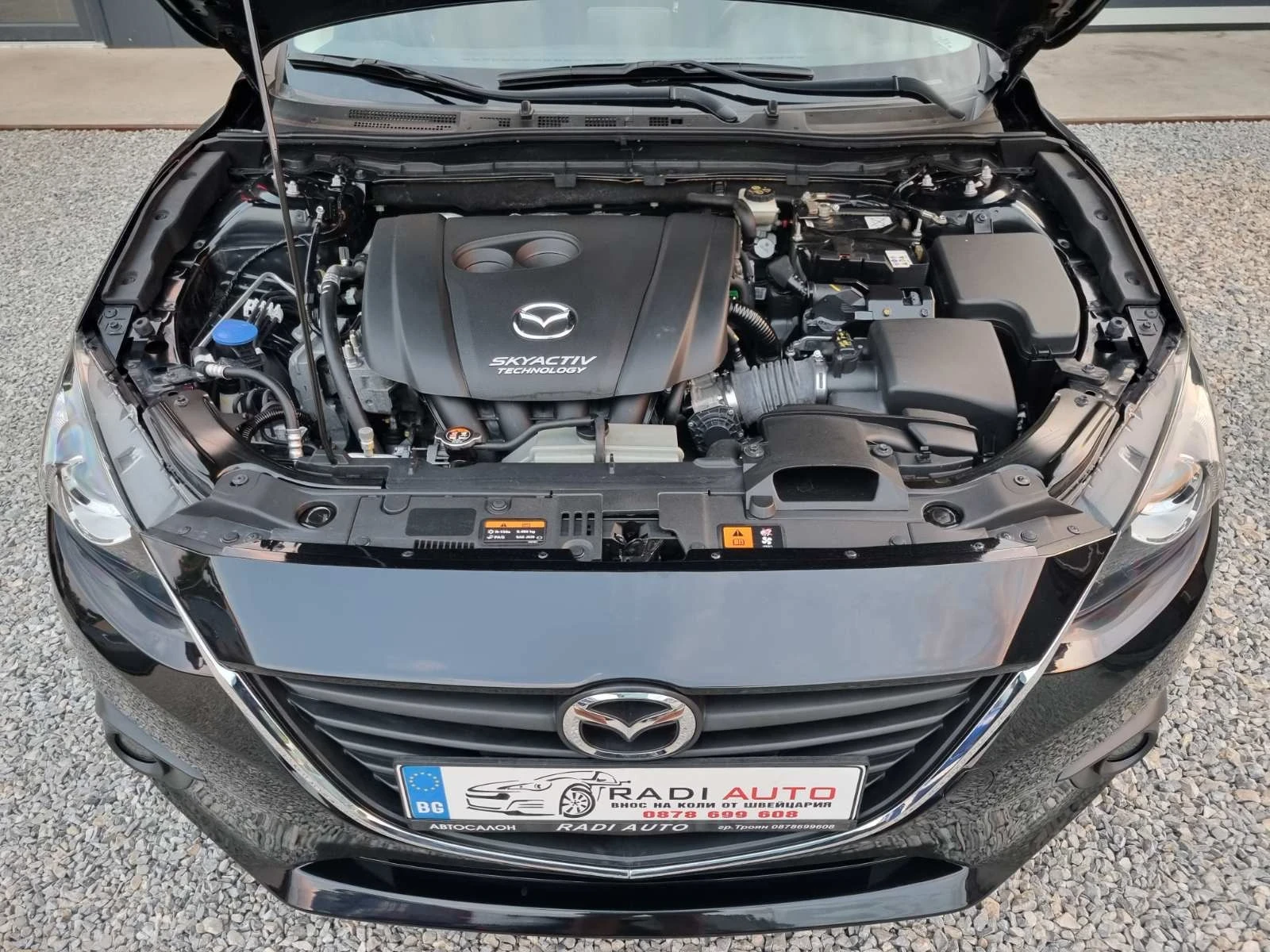Mazda 3 2.0i Бензин ШВЕЙЦАРИЯ, снимка 5 - Автомобили и джипове - 55600620