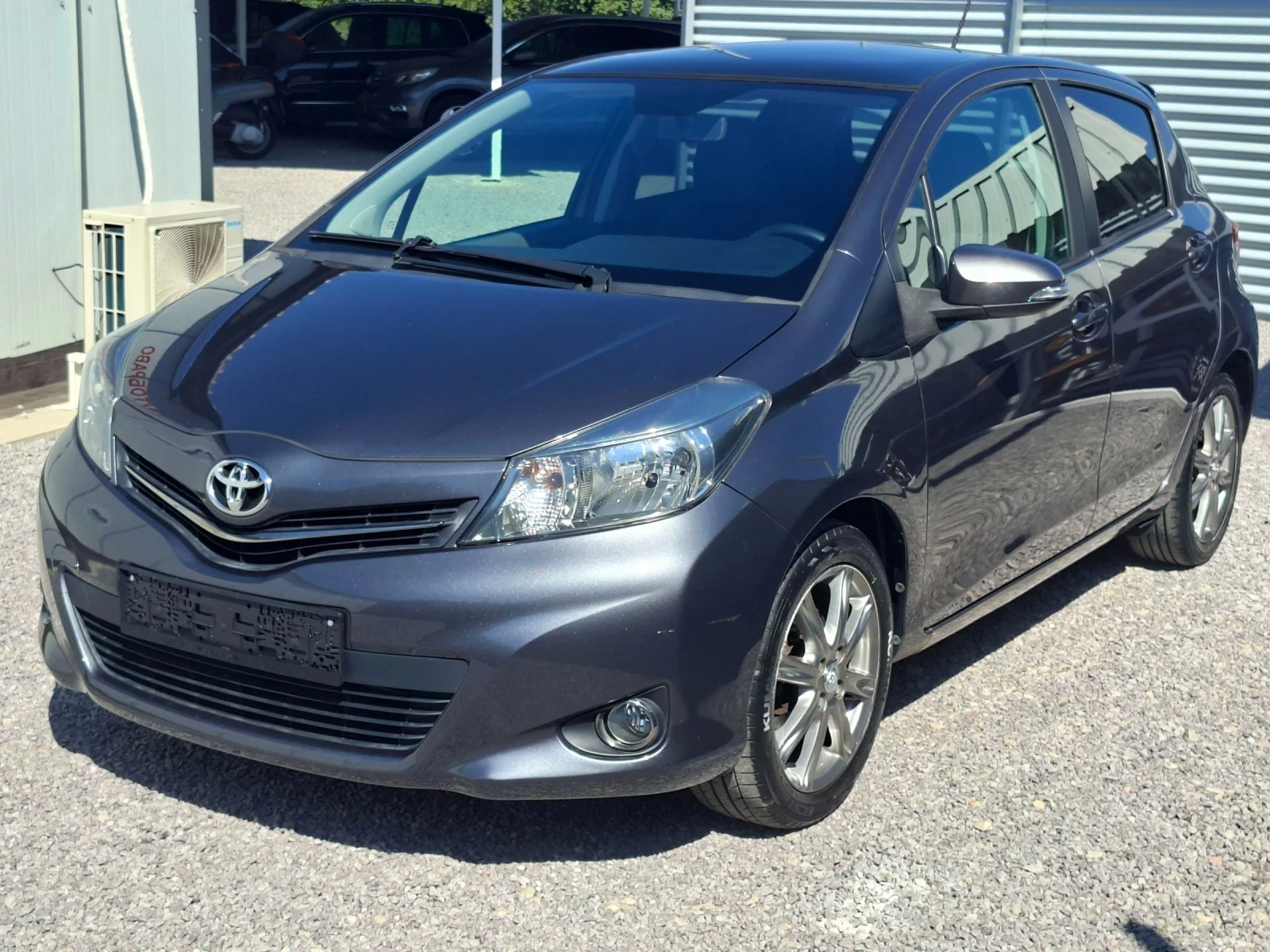 Toyota Yaris 1.3i/Панорама/Камера/Нави