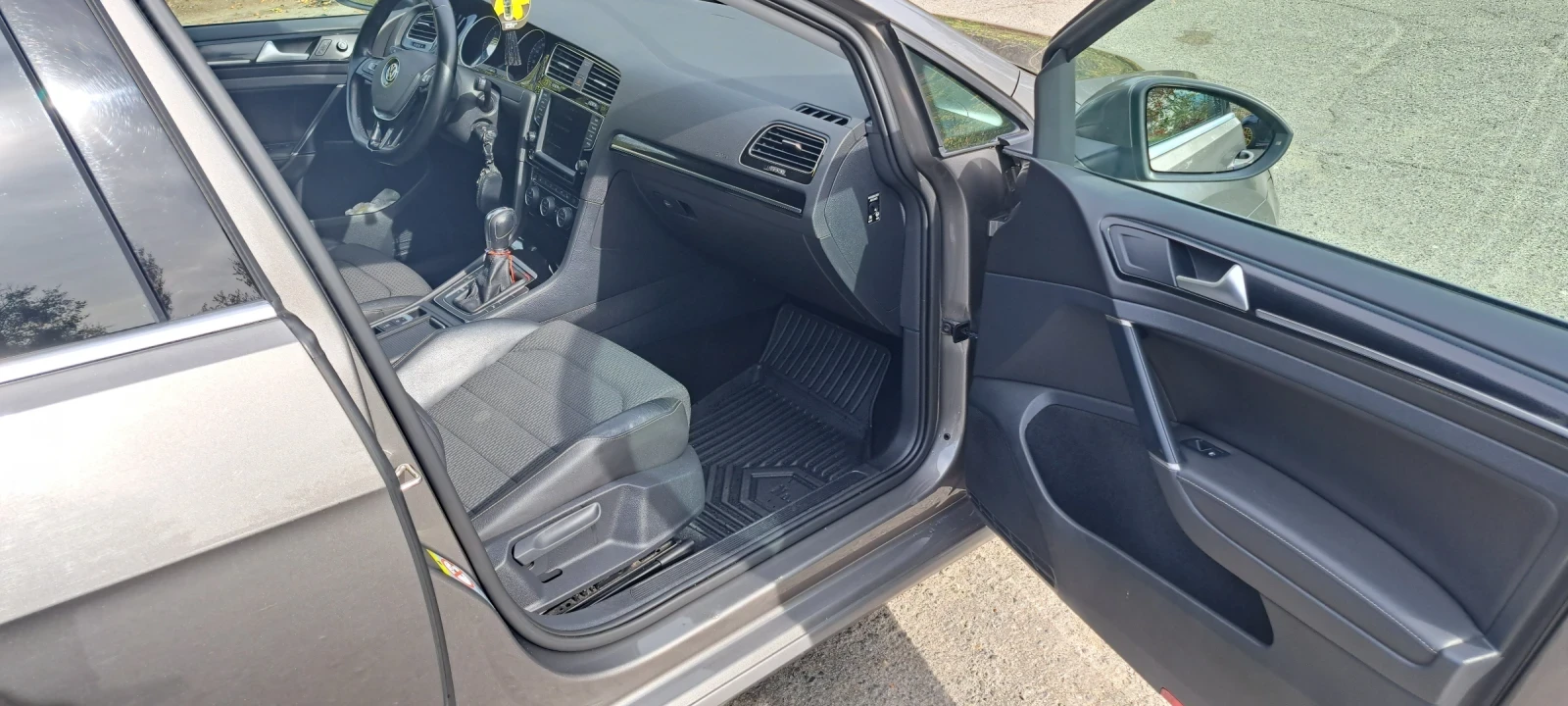 VW Golf 2.0 TDI 150кс, снимка 12 - Автомобили и джипове - 56679478