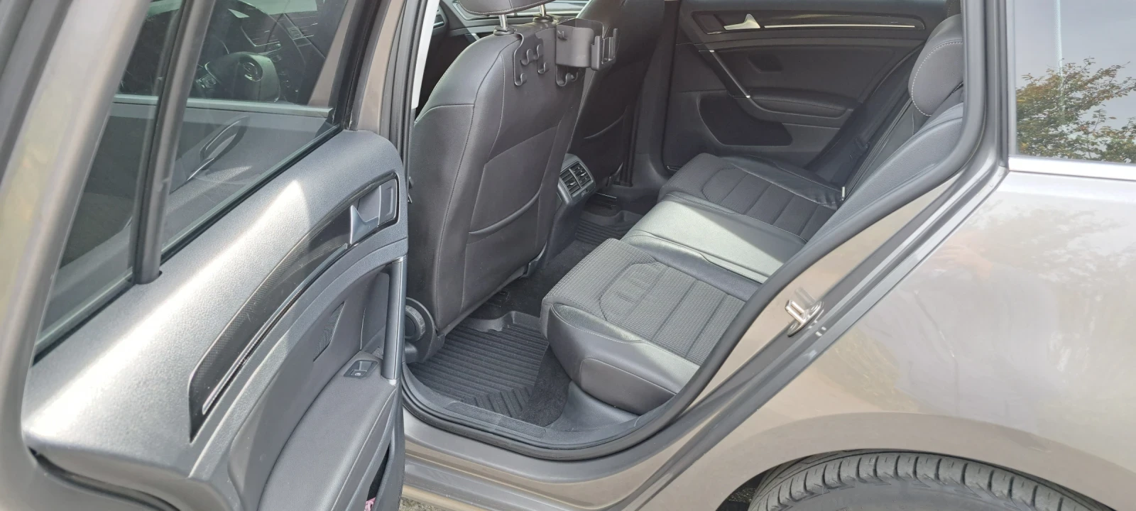 VW Golf 2.0 TDI 150кс, снимка 13 - Автомобили и джипове - 56679478