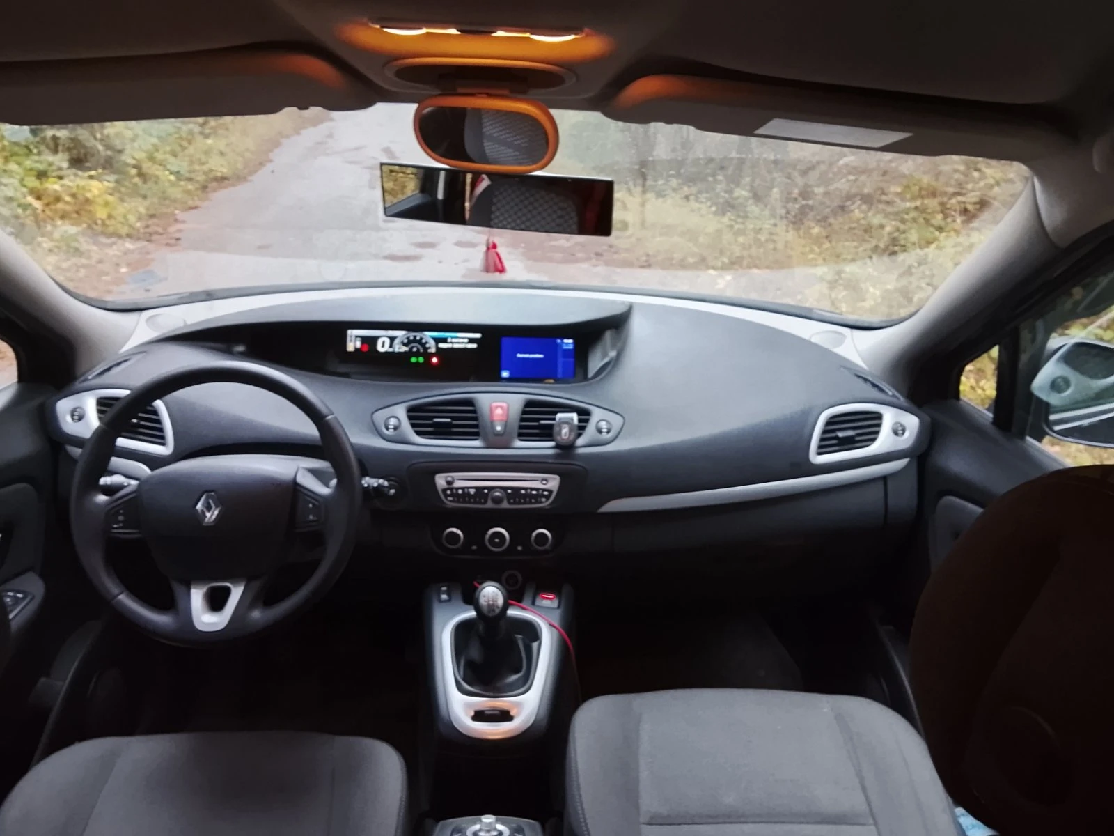 Renault Grand scenic 1.6, 16V, K4M, снимка 10 - Автомобили и джипове - 56726360