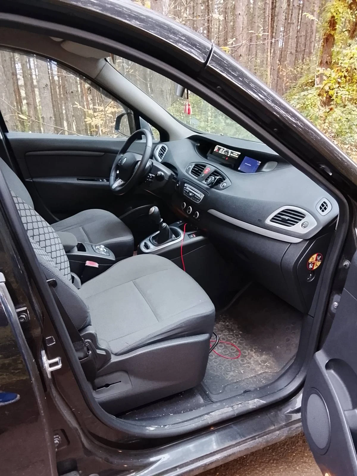 Renault Grand scenic 1.6, 16V, K4M, снимка 12 - Автомобили и джипове - 56726360