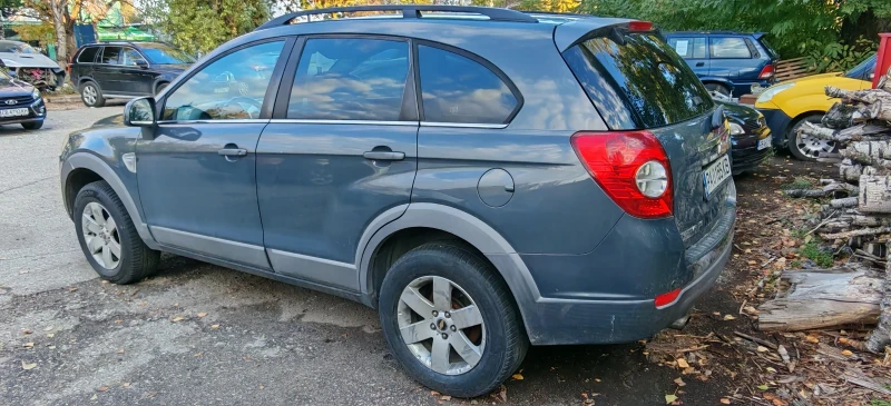 Chevrolet Captiva, снимка 5 - Автомобили и джипове - 51541359