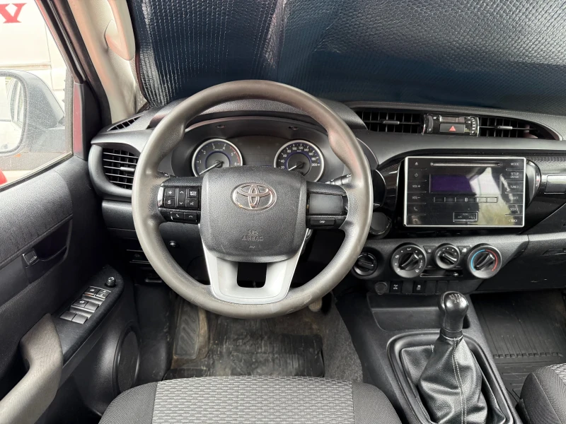 Toyota Hilux 2.4D4D НОВ ВНОС, снимка 8 - Автомобили и джипове - 51848830