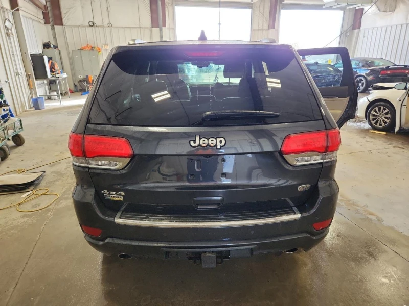 Jeep Grand cherokee OVERLAND* 8ZF* DISTRONIC* HARMAN* ПАНО, снимка 5 - Автомобили и джипове - 52416551