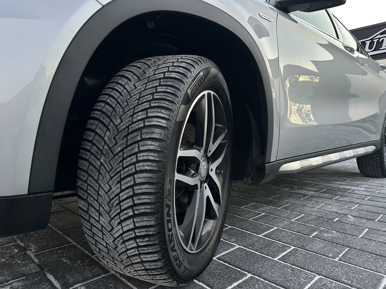 Mercedes-Benz GLA 200 d 136. ACTIVITY EDITION* * FULL SERVICE | Mobile.bg   15