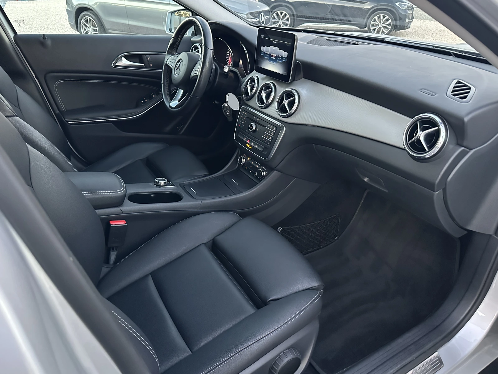 Mercedes-Benz GLA 200 d 136к.с ACTIVITY EDITION* НОВ* FULL SERVICE - изображение 10