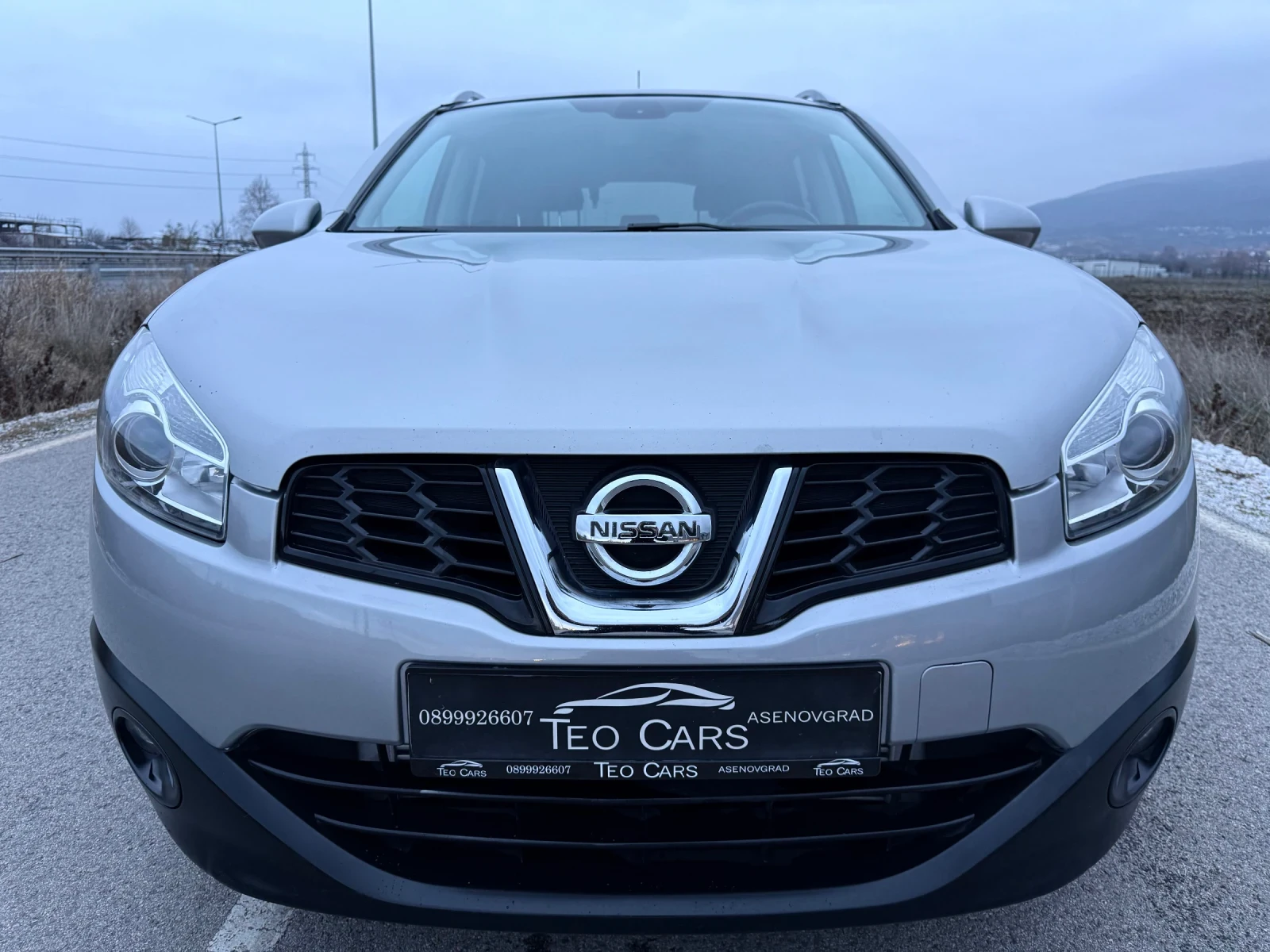 Nissan Qashqai 2.0DCi / AVTOMAT / 4X4 / PANORAMA / NAVI / CAMERA  - изображение 2