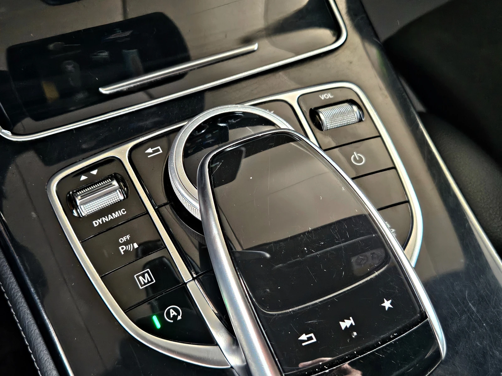 Mercedes-Benz GLC 220 AMG/4MAT/9G/GERMANY/CAMERA/KEYLESS GO/ЕЛ БАГАЖ/LIZ, снимка 12 - Автомобили и джипове - 55627581