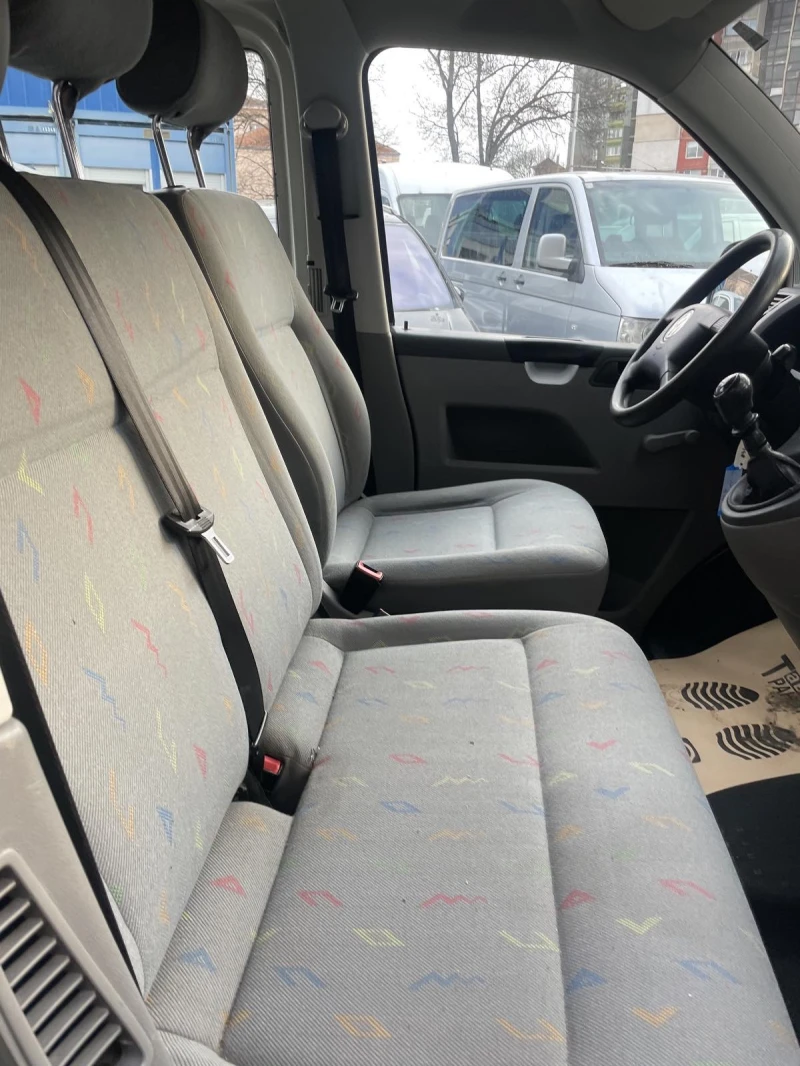 VW T5 1.9ТDi, снимка 8 - Бусове и автобуси - 49323170