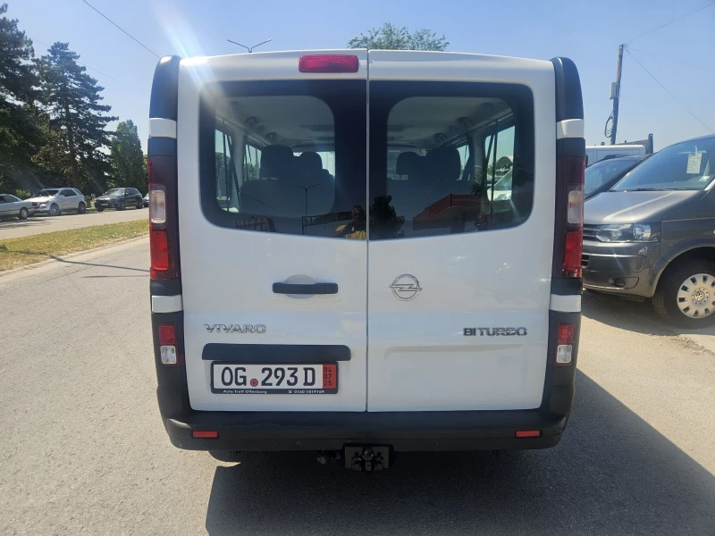 Opel Vivaro 9 местен, снимка 6 - Бусове и автобуси - 50778536