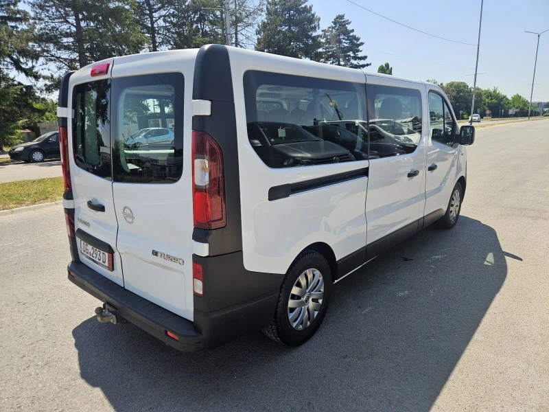 Opel Vivaro 9 местен, снимка 4 - Бусове и автобуси - 50778536