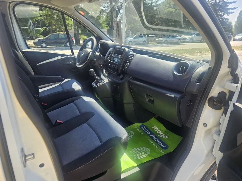 Opel Vivaro 9 местен, снимка 9 - Бусове и автобуси - 50778536