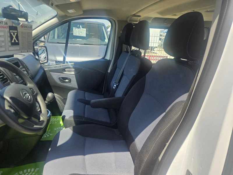 Opel Vivaro 9 местен, снимка 8 - Бусове и автобуси - 50778536