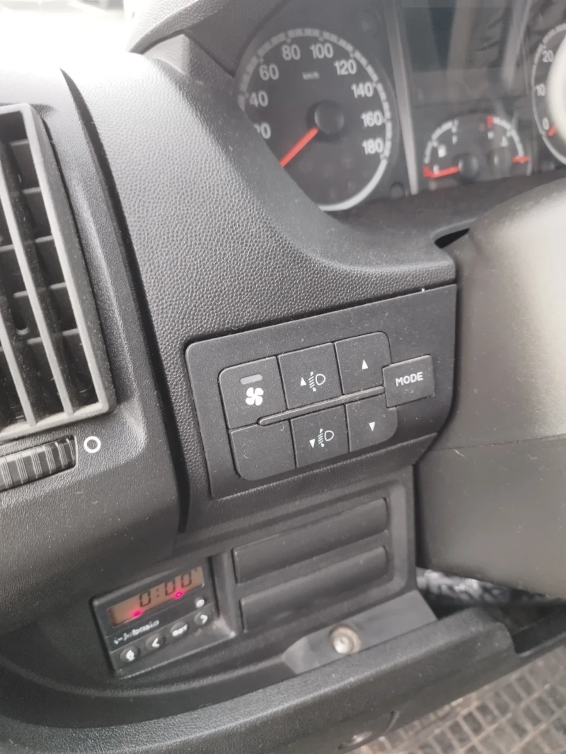 Peugeot Boxer, снимка 12 - Бусове и автобуси - 52837485