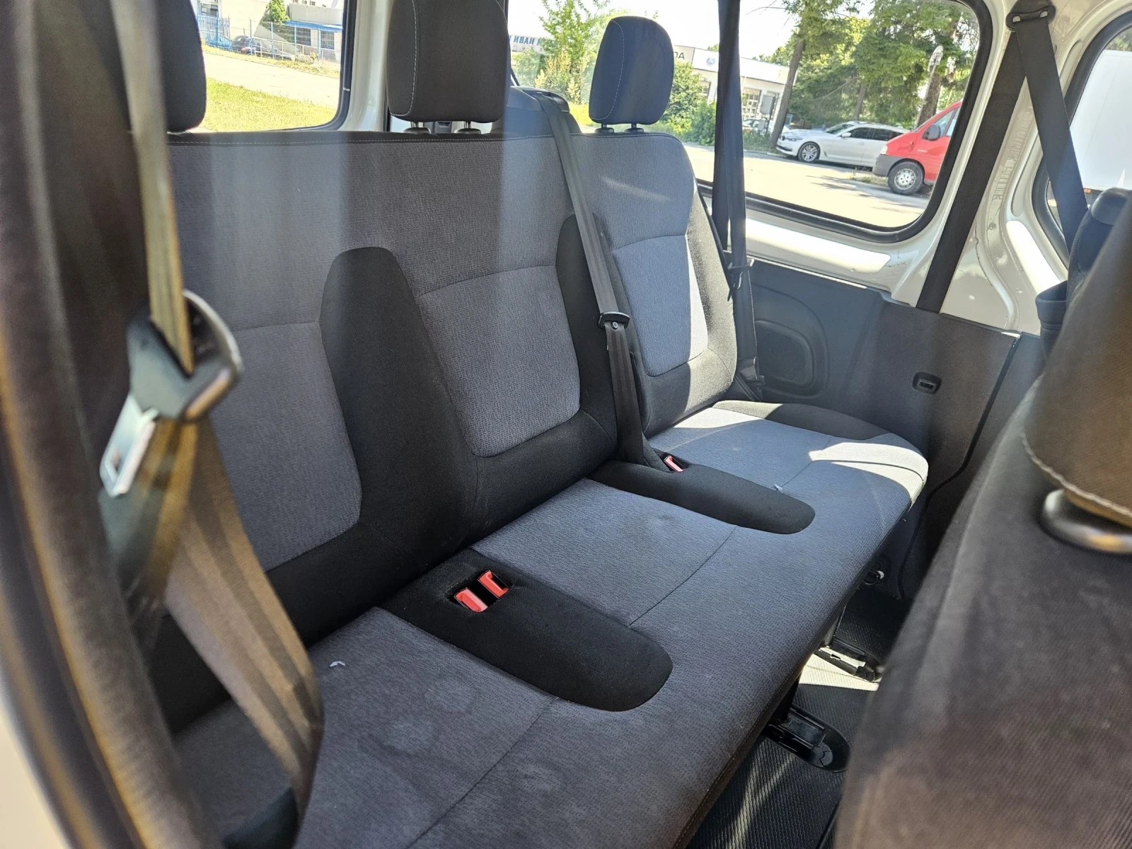 Opel Vivaro 9  | Mobile.bg   11