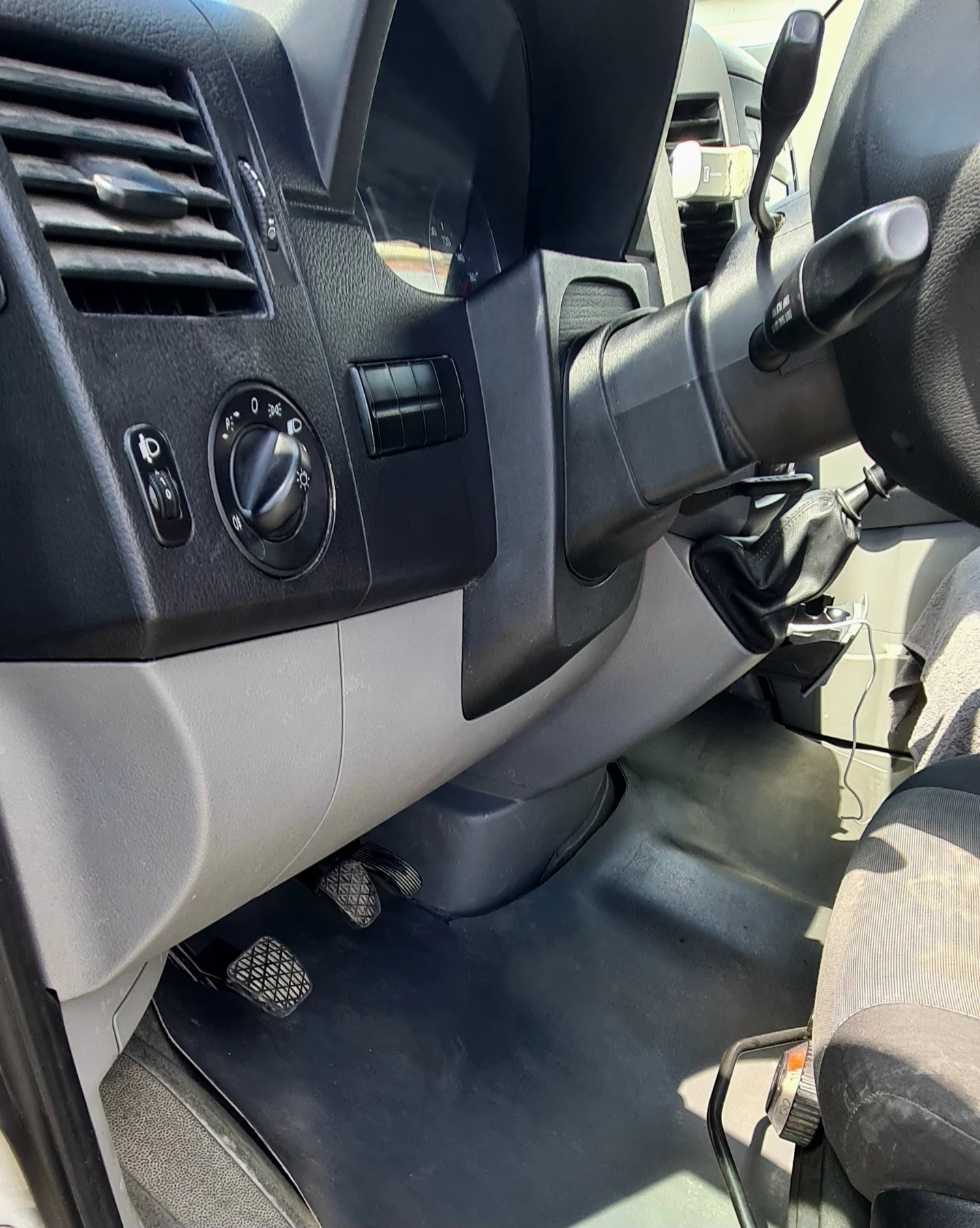 VW Crafter 2.0 TDI, снимка 13 - Бусове и автобуси - 54156020