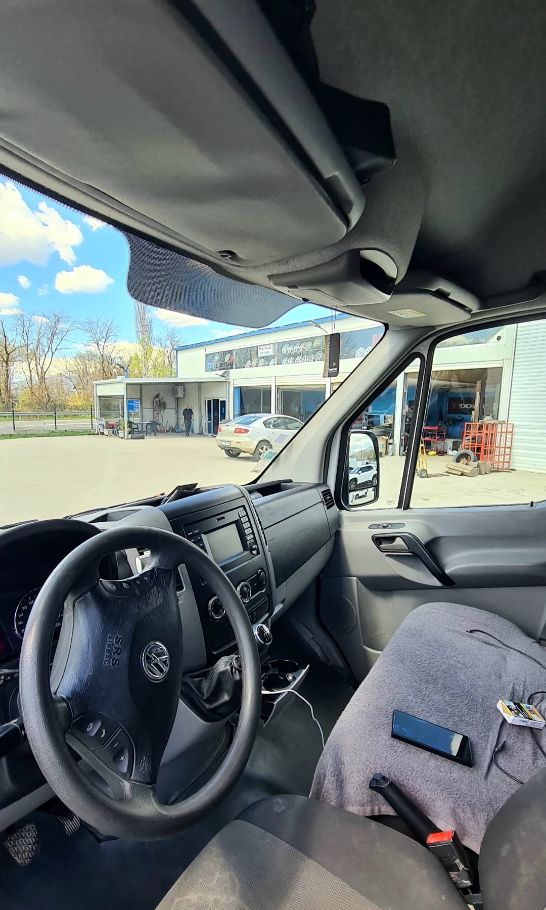 VW Crafter 2.0 TDI, снимка 12 - Бусове и автобуси - 54156020