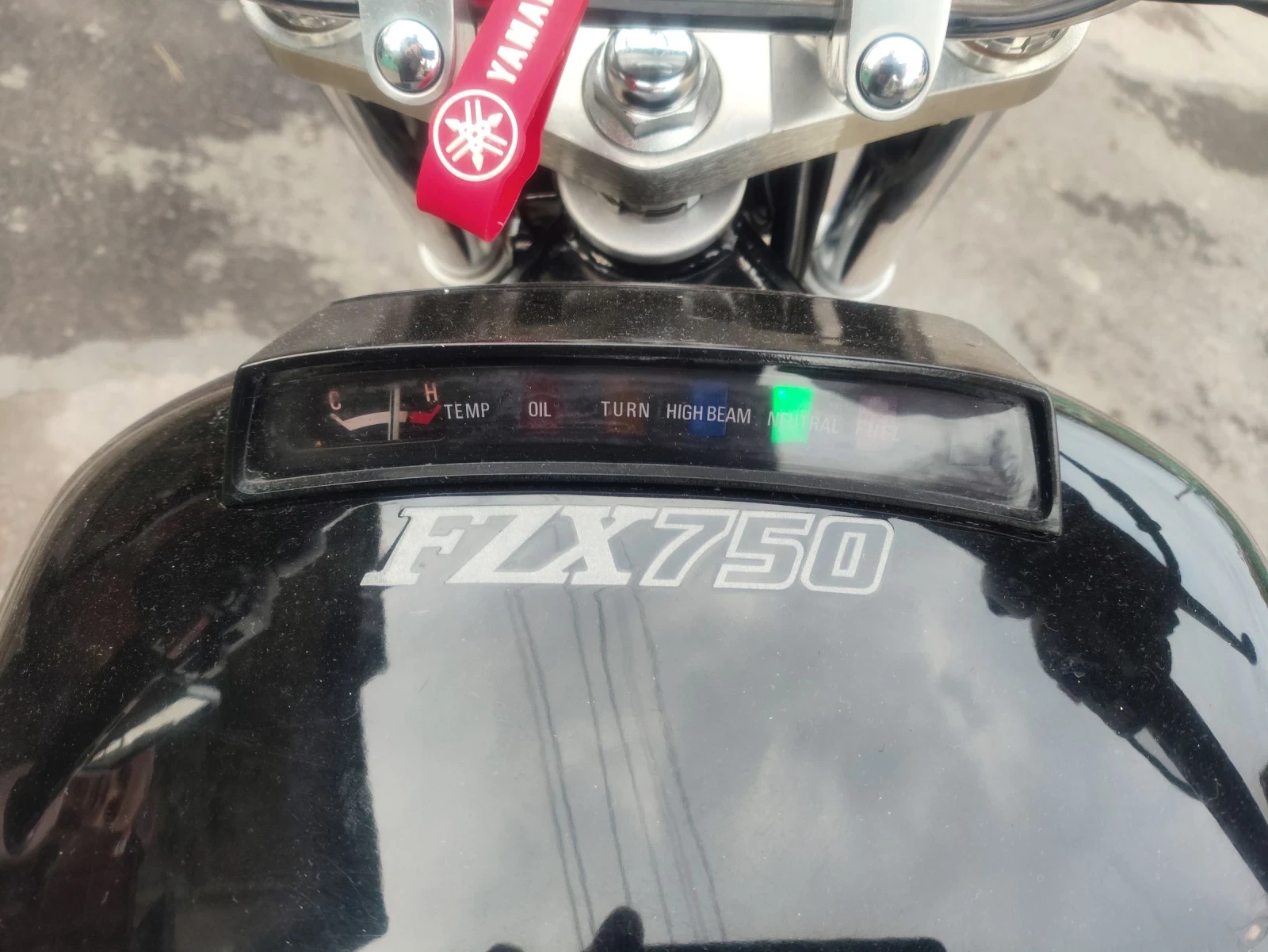 Yamaha V-Max FZX 750 Fazer - изображение 7