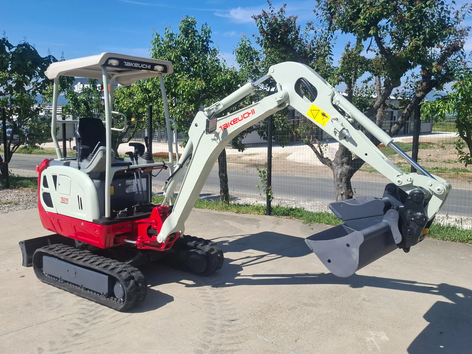 Багер Takeuchi TB216/ Нов внос , снимка 2 - Индустриална техника - 54563754