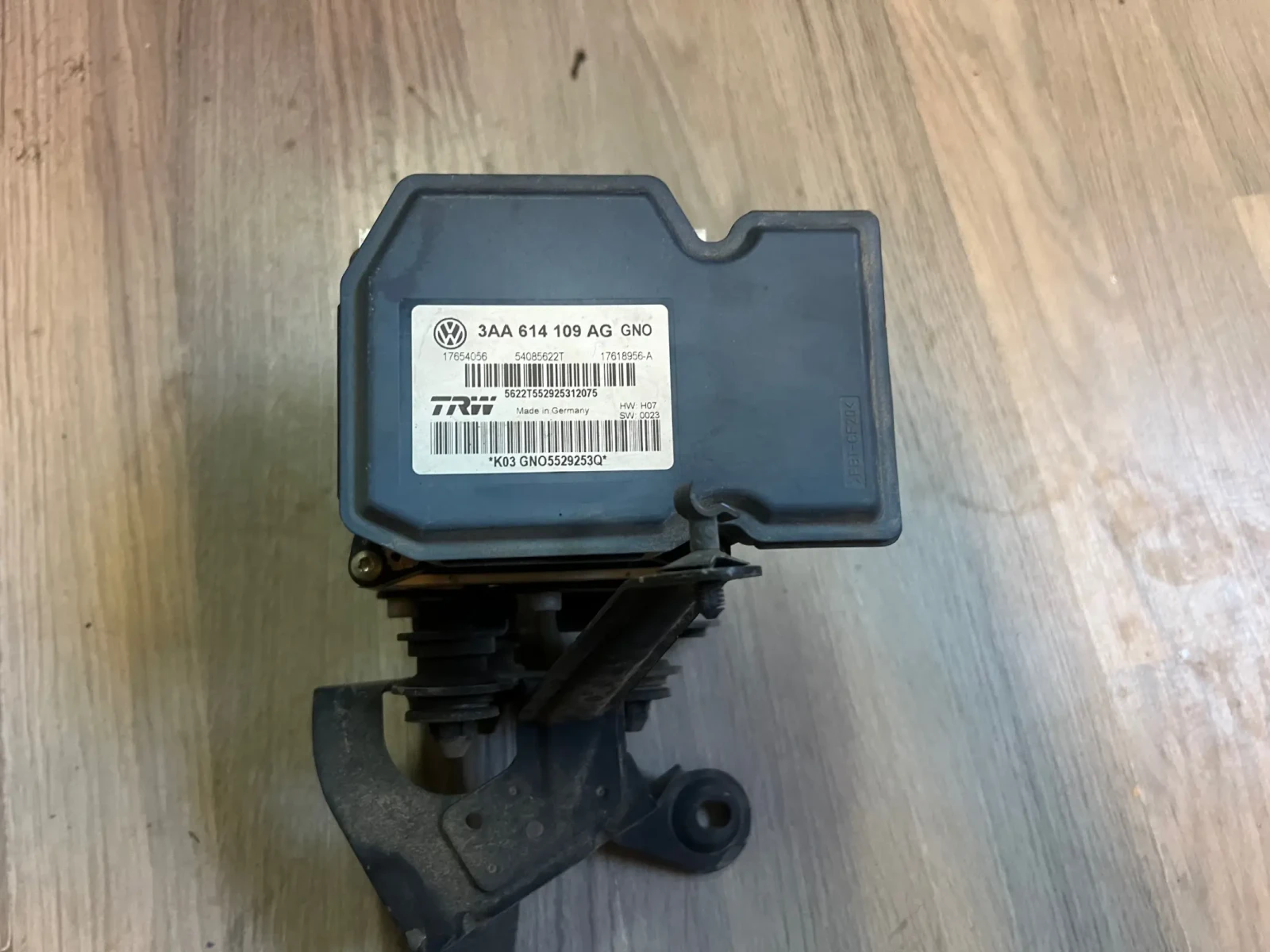 3AA614109AG ABS ����� VW PASSAT B7 3AA 614 109 AG  | Mobile.bg � ����������� 1