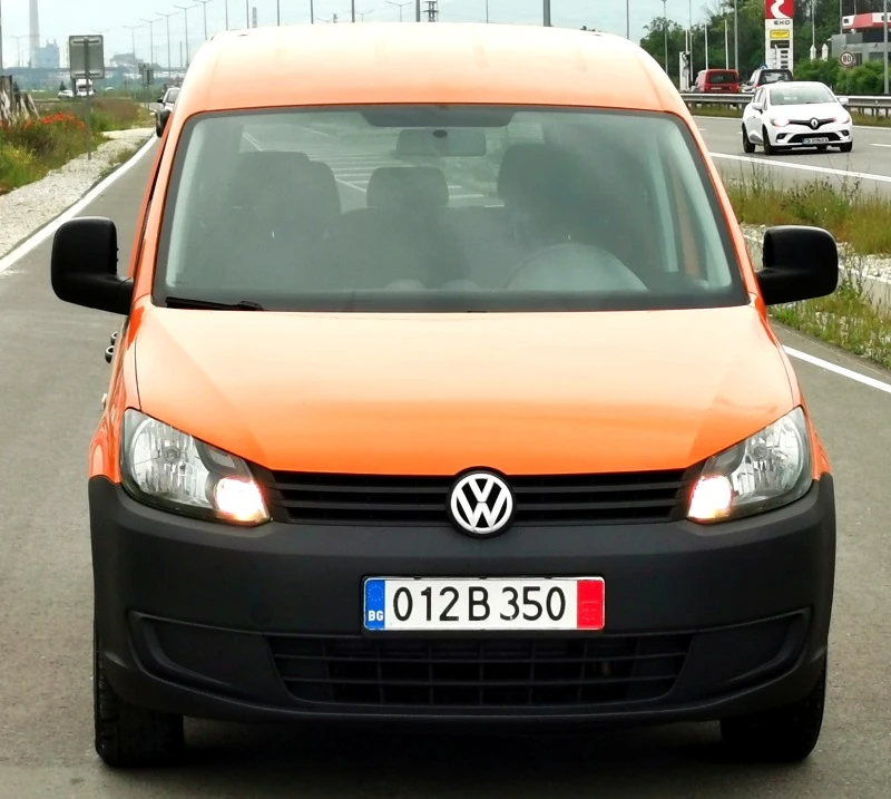 VW Caddy 1.6TDI 102, снимка 3 - Автомобили и джипове - 40727647