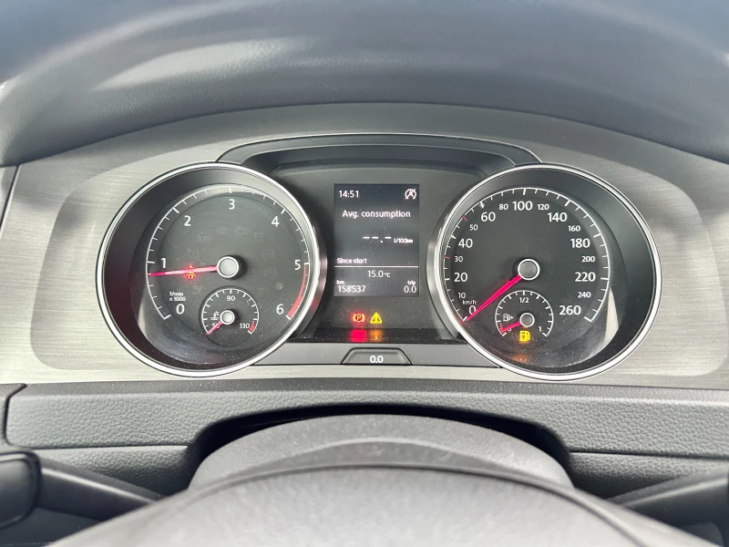 VW Golf 1.6TDI 110k.c Euro5B, снимка 10 - Автомобили и джипове - 51906149