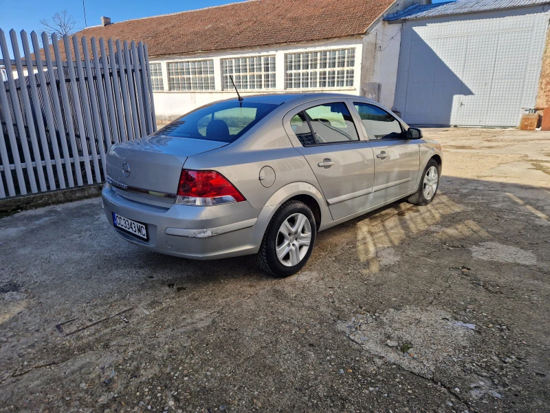 Opel Astra, снимка 5 - Автомобили и джипове - 47123201