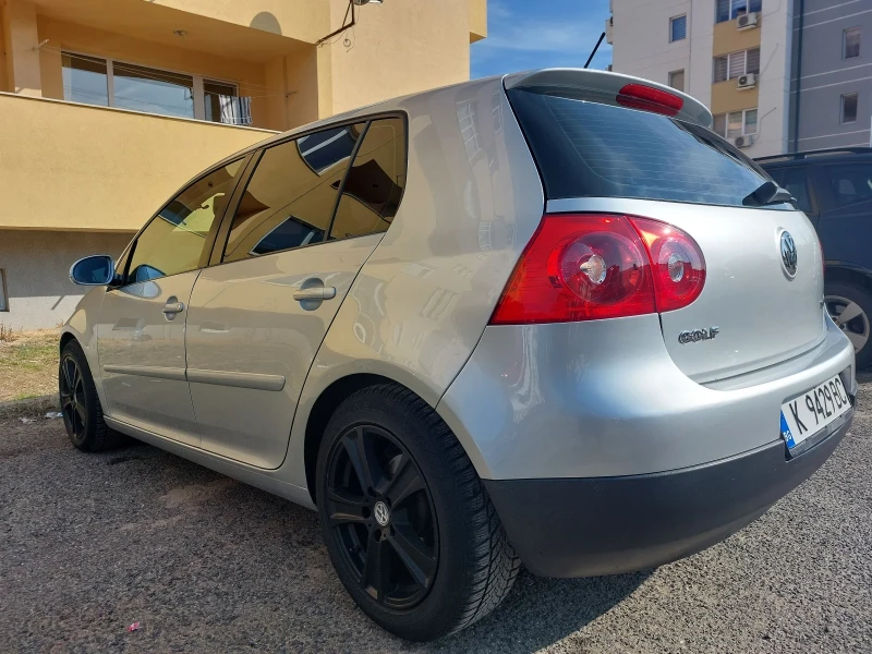 VW Golf VW Golf 1.6 FSI, снимка 5 - Автомобили и джипове - 49289478