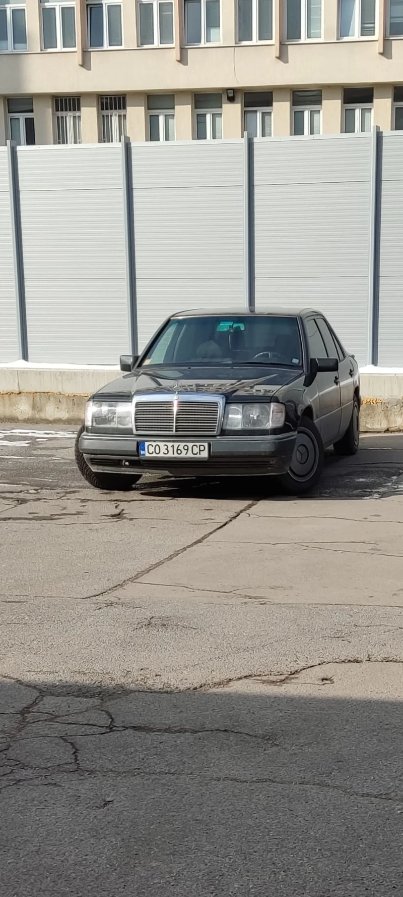 Mercedes-Benz 124 2.0е газ, снимка 1 - Автомобили и джипове - 49315385