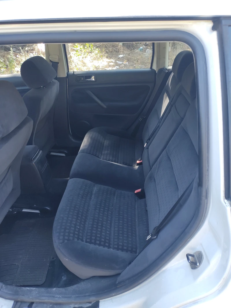 VW Passat 1.8 Т, снимка 10 - Автомобили и джипове - 52269695