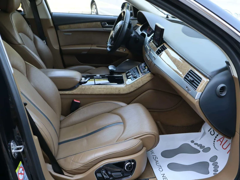 Audi A8 4.0TFSI/LONG/Design Selection/Bang&Olufsen/RSE/Пан, снимка 13 - Автомобили и джипове - 51415156