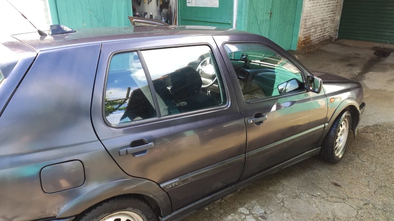 VW Golf, снимка 6 - Автомобили и джипове - 52523350