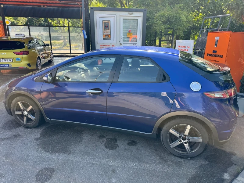 Honda Civic 2.2 iCTDI - FACELIFT, снимка 2 - Автомобили и джипове - 51920886