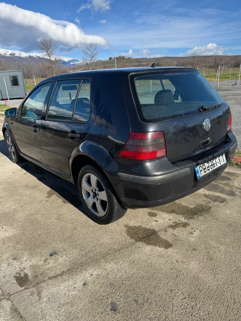 VW Golf 1.9 tdi, снимка 4 - Автомобили и джипове - 53109133