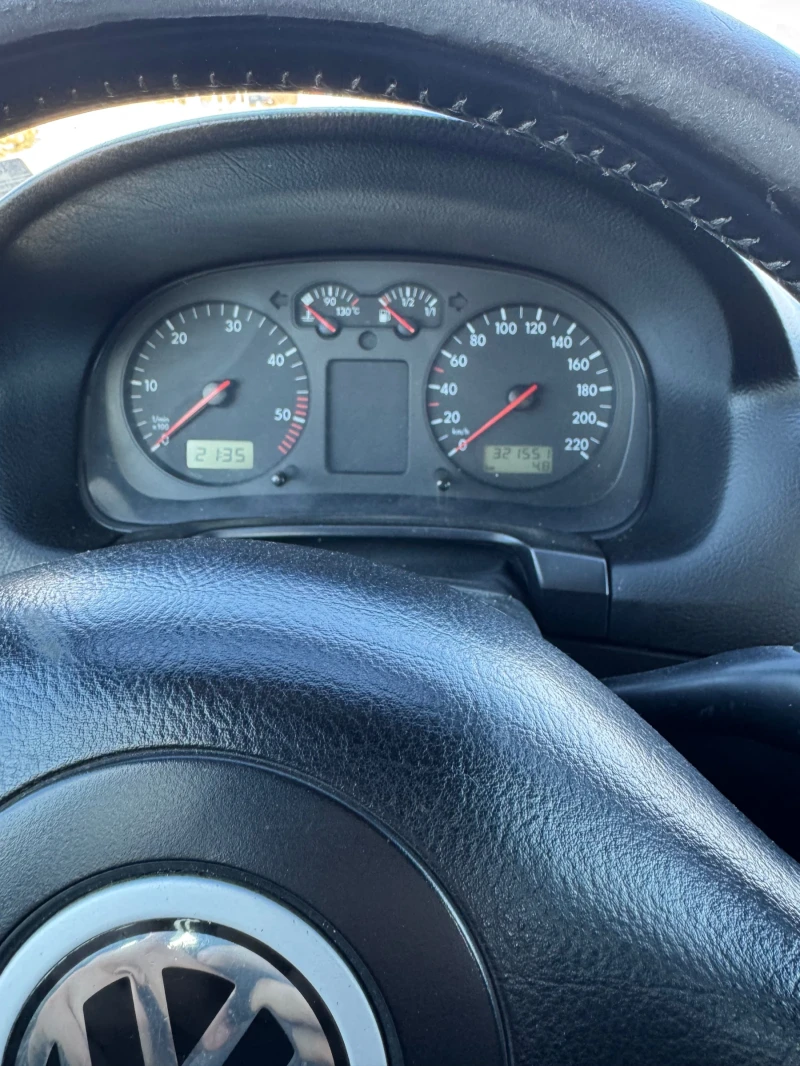 VW Golf 1.9 tdi, снимка 11 - Автомобили и джипове - 53109133