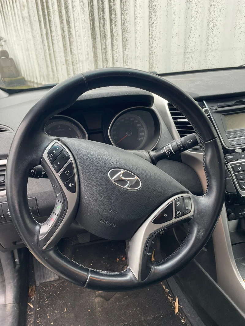 Hyundai I30 1.6 CRDi Германия , снимка 12 - Автомобили и джипове - 53597668