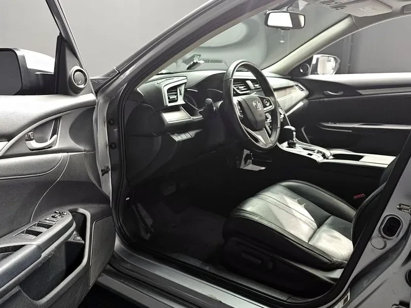 Honda Civic 2.0 10Th Generation, снимка 10 - Автомобили и джипове - 55727272